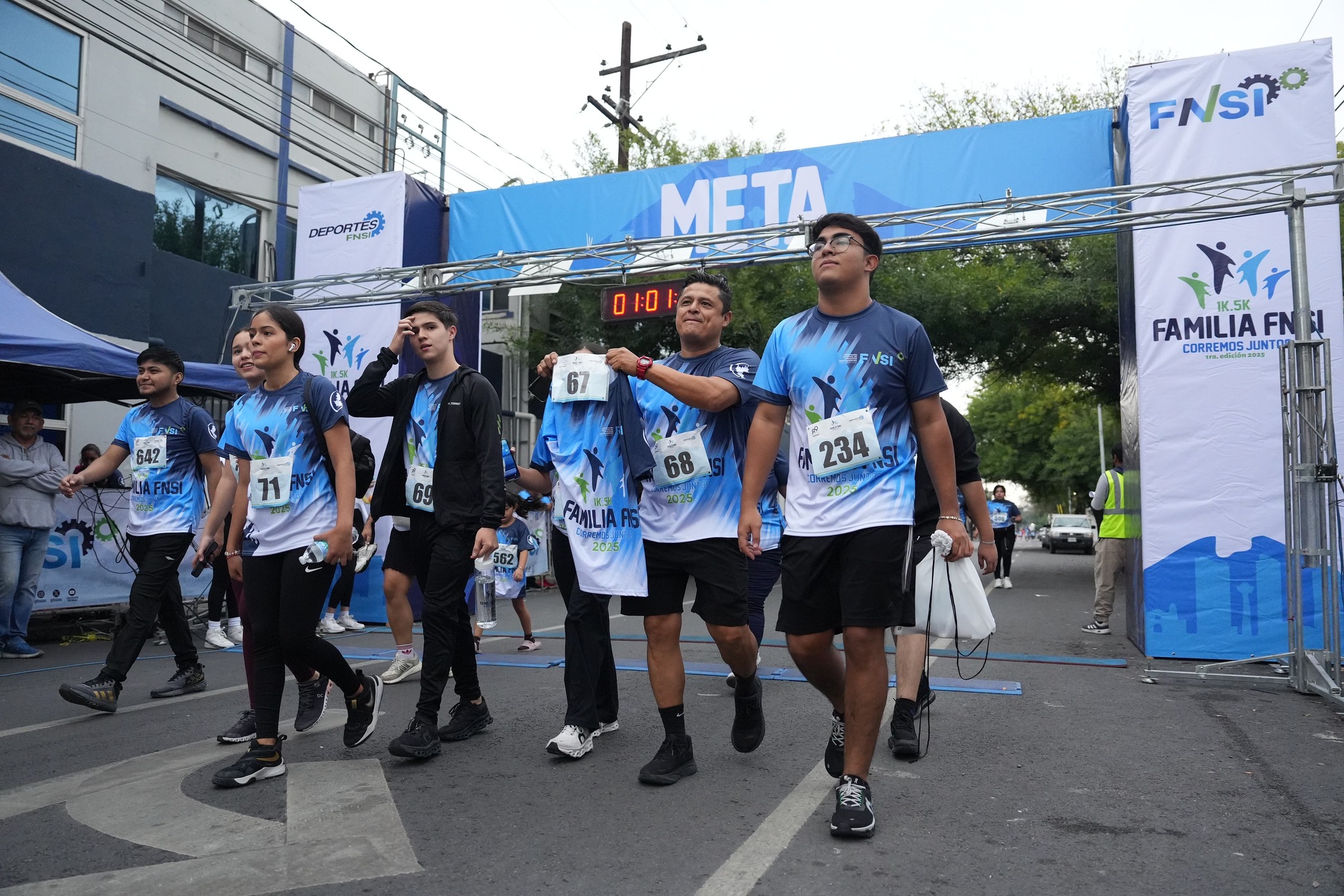 Revive la tabla de premiación de la Carrera FNSI 2025